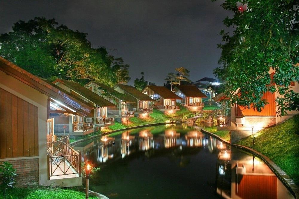 Ahadiat Hotel & Bungalow Bandung Luaran gambar