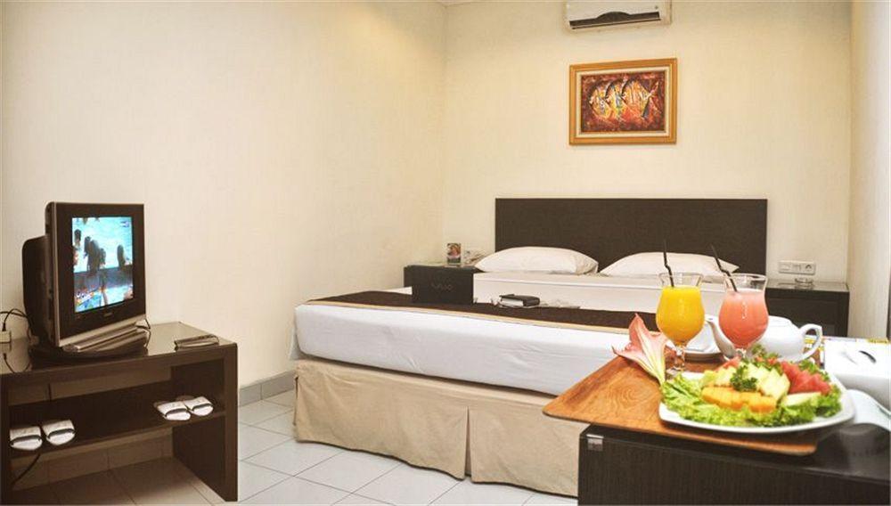 Ahadiat Hotel & Bungalow Bandung Luaran gambar